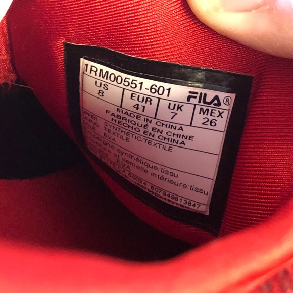 Mens Red Fila Sneakers Size 8 - Picture 7 of 9